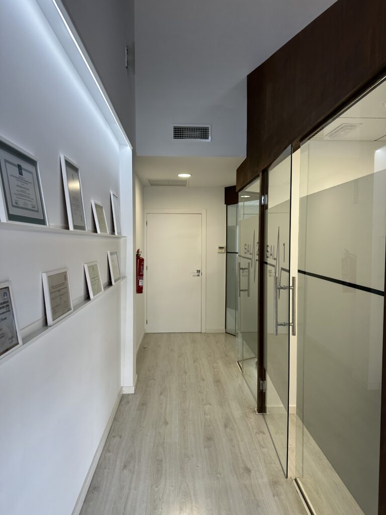 722 interior 1